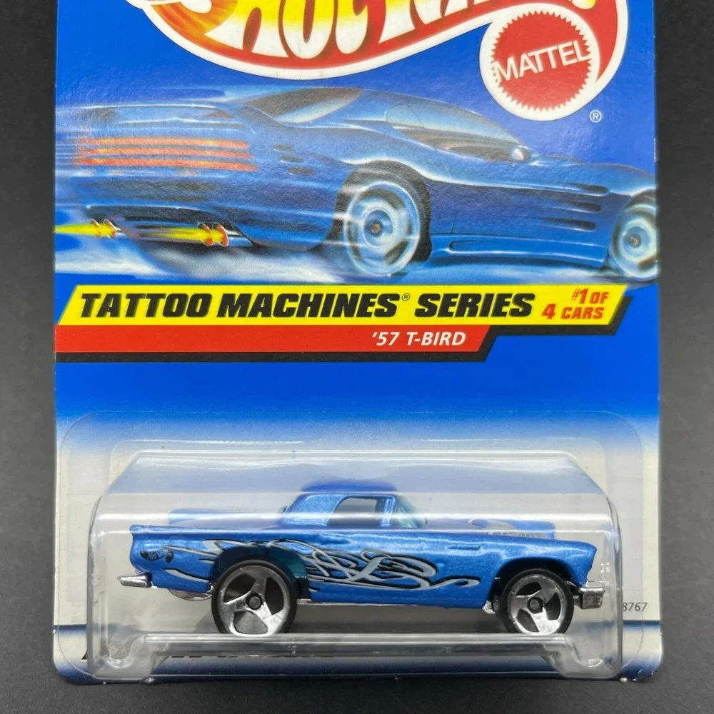Hot Wheels 1957‎ '57 Ford T-Bird Thunderbird Car Blue Tattoo Machines 1/64 #685